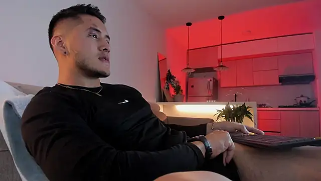 Snapshot of Chriskyle_ chatting on 12/08/24, 12:13 Chriskyle  online show from 12/08/24, 12:13