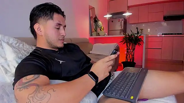 Chriskyle  online show from 11/19/25, 11:27