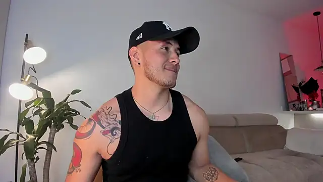 Snapshot of Chriskyle_ chatting on 03/11/25, 05:13 Chriskyle  online show from 03/11/25, 05:13