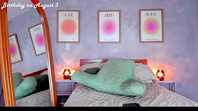 AliceBanks online show from 07/28/26, 02:13