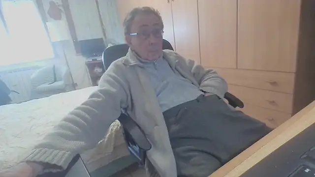 papillonhotofficial online show from 02/26/25, 09:44