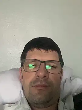 Snapshot of Juliano2289 chatting on 05/15/26, 07:56 Juliano2289 online show from 05/15/26, 07:56