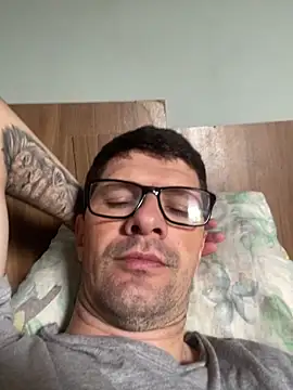 Juliano2289 online show from 04/07/26, 03:58