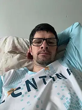 Snapshot of Juliano2289 chatting on 07/08/26, 05:35 Juliano2289 online show from 07/08/26, 05:35