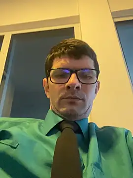 Snapshot of Juliano2289 chatting on 05/12/26, 02:34 Juliano2289 online show from 05/12/26, 02:34