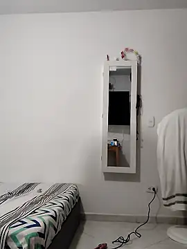 CurvySara1 online show from 01/11/26, 08:38