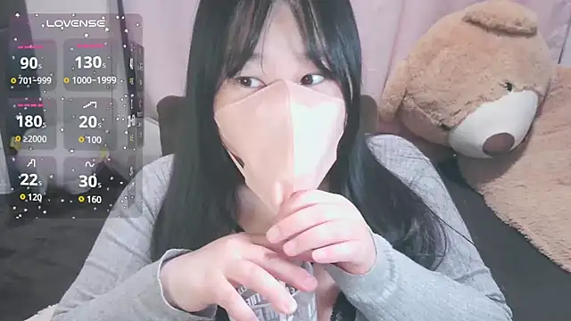 yuinyan3150 online show from 05/27/26, 11:34