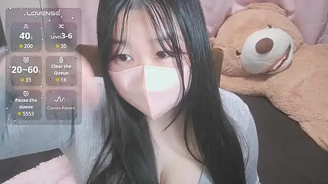 Snapshot of yuinyan3150 chatting on 11/16/25, 07:40 yuinyan3150 online show from 11/16/25, 07:40