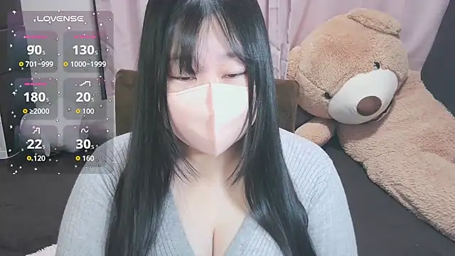 yuinyan3150 online show from 04/14/26, 02:11