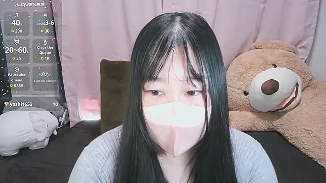 Snapshot of yuinyan3150 chatting on 09/21/25, 04:50 yuinyan3150 online show from 09/21/25, 04:50