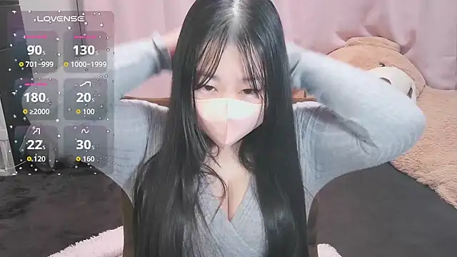 yuinyan3150 online show from 11/23/25, 12:20