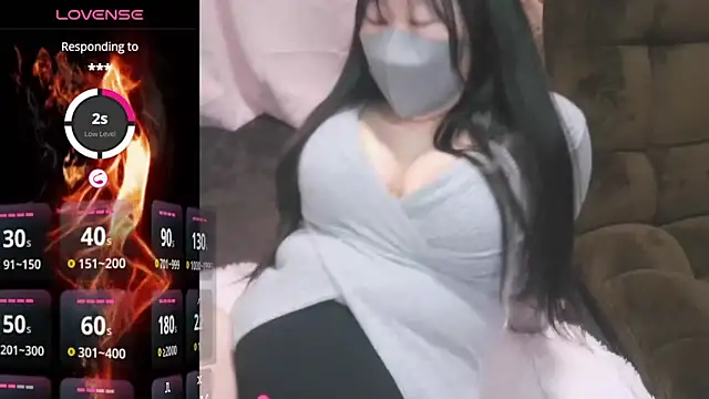 Snapshot of yuinyan3150 chatting on 12/31/24, 03:34 yuinyan3150 online show from 12/31/24, 03:34