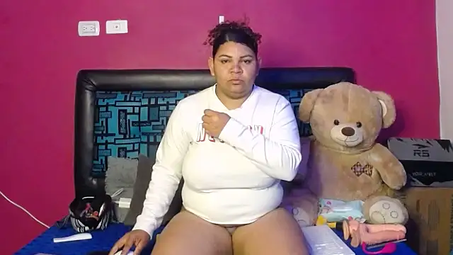 karolhot916 online show from 09/26/25, 10:11