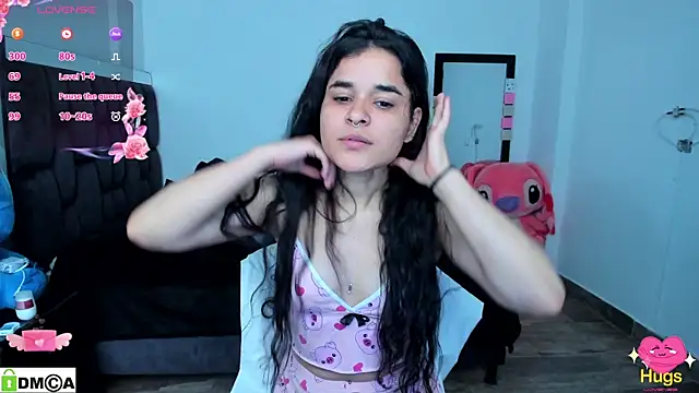 Snapshot of SweetMegan_1 chatting on 09/27/25, 12:44 SweetMegan 1 online show from 09/27/25, 12:44