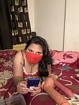 Snapshot of Love-priya chatting on 01/30/25, 04:45 Love-priya online show from 01/30/25, 04:45