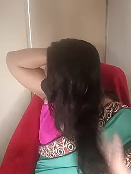Snapshot of Love-priya chatting on 09/11/25, 07:19 Love-priya online show from 09/11/25, 07:19
