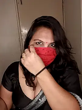 Snapshot of Love-priya chatting on 02/07/25, 04:56 Love-priya online show from 02/07/25, 04:56