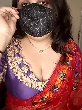Snapshot of Love-priya chatting on 03/11/25, 07:14 Love-priya online show from 03/11/25, 07:14