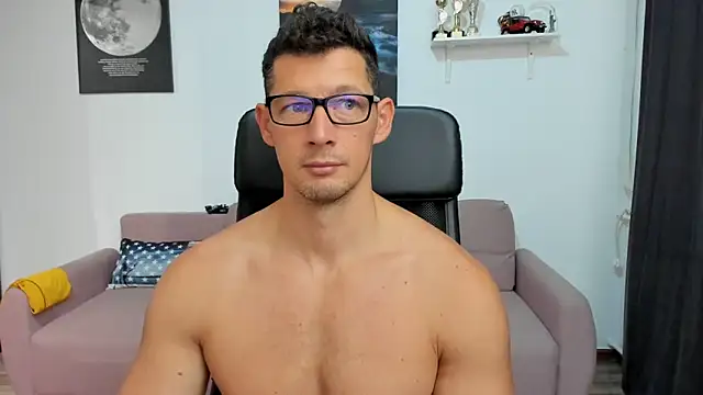 BrutusK08 online show from 10/17/25, 08:06