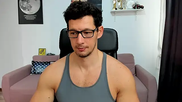 BrutusK08 online show from 12/04/25, 08:13