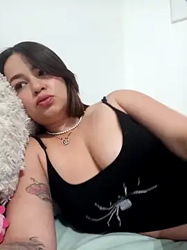 Lia Roxx online show from 05/04/26, 07:39