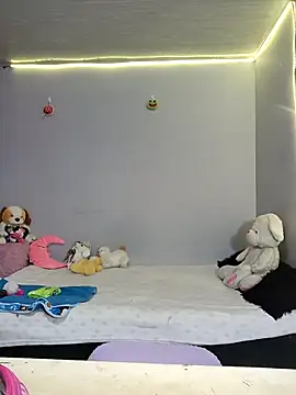 Snapshot of KATYGONZALEZ chatting on 03/17/25, 12:32 KATYGONZALEZ online show from 03/17/25, 12:32