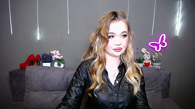 StacyYellig online show from 04/15/26, 08:31