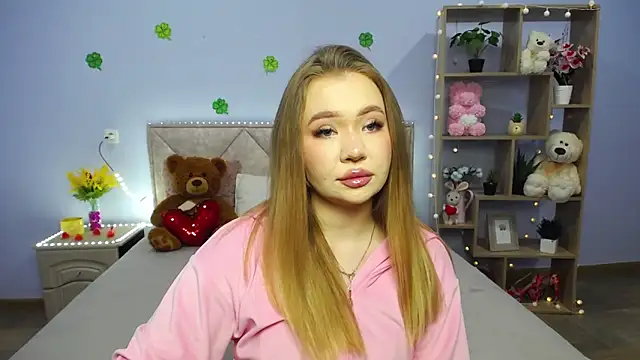 StacyYellig online show from 03/15/25, 11:39