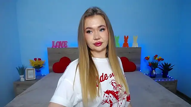 StacyYellig online show from 03/11/25, 06:19