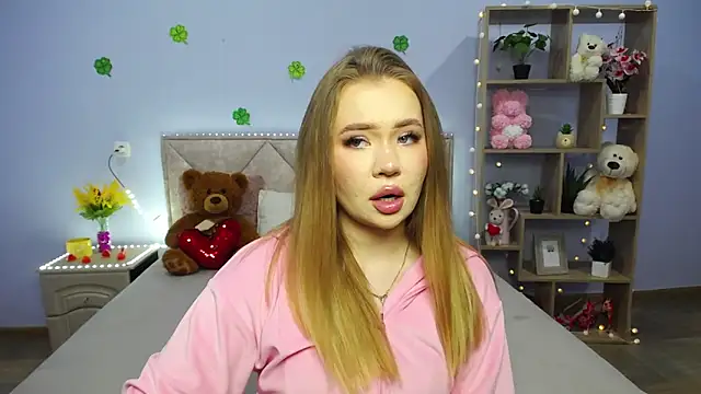 StacyYellig online show from 03/15/25, 08:32