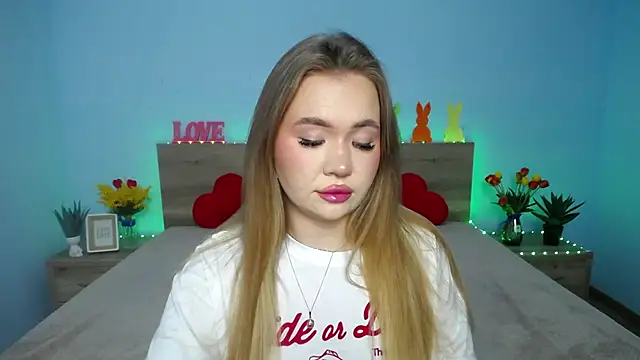 StacyYellig online show from 03/10/25, 10:55