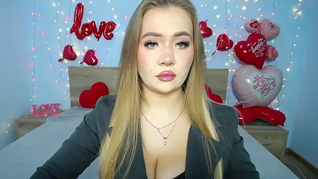 StacyYellig online show from 02/17/25, 09:03