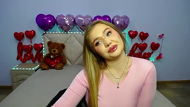 StacyYellig online show from 03/06/25, 02:19