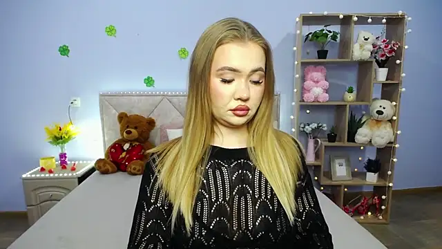 StacyYellig online show from 03/18/25, 05:12