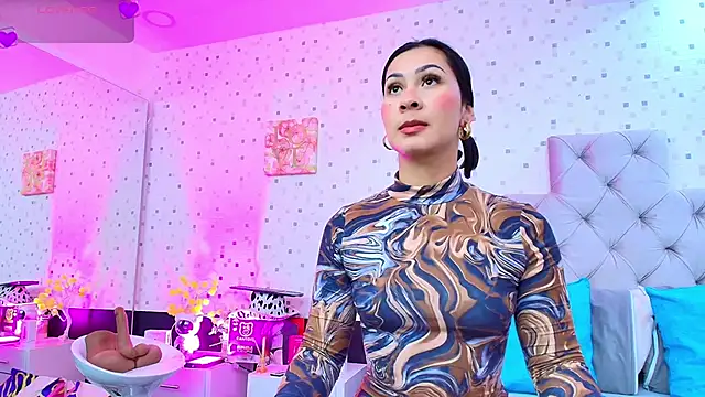 JulietaReyess online show from 04/13/26, 11:47