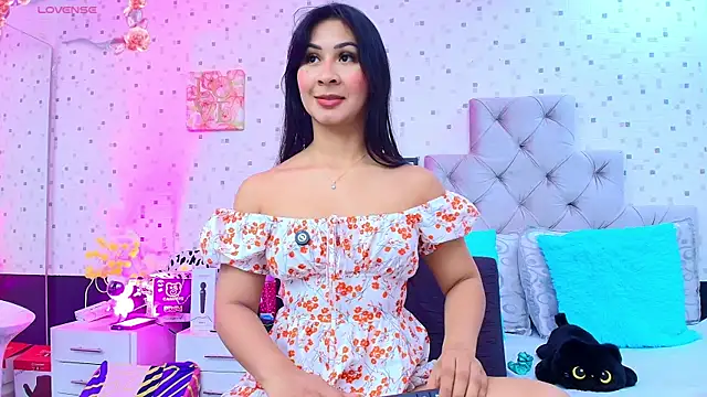 JulietaReyess online show from 03/12/26, 11:58