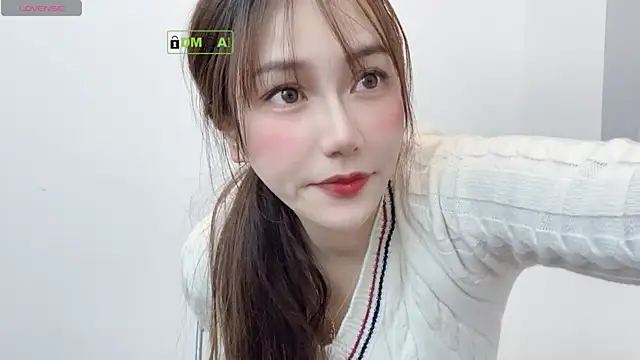 Snapshot of LIsha--170 chatting on 12/06/24, 02:33 LIsha--170 online show from 12/06/24, 02:33