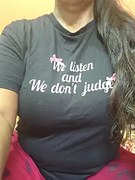 Snapshot of CUTE_SOPHIA- chatting on 03/14/26, 02:28 CUTE SOPHIA- online show from 03/14/26, 02:28