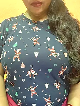 Snapshot of CUTE_SOPHIA- chatting on 04/02/26, 01:46 CUTE SOPHIA- online show from 04/02/26, 01:46