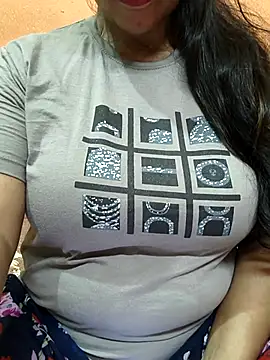 CUTE SOPHIA- online show from 05/13/26, 02:51
