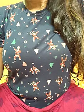 Snapshot of CUTE_SOPHIA- chatting on 03/24/26, 01:49 CUTE SOPHIA- online show from 03/24/26, 01:49