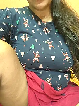 CUTE SOPHIA- online show from 04/30/26, 01:56