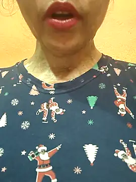 CUTE SOPHIA- online show from 05/17/26, 02:33