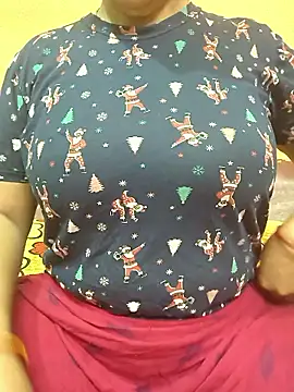 Snapshot of CUTE_SOPHIA- chatting on 03/27/26, 01:47 CUTE SOPHIA- online show from 03/27/26, 01:47