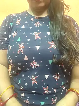 Snapshot of CUTE_SOPHIA- chatting on 03/08/26, 08:45 CUTE SOPHIA- online show from 03/08/26, 08:45