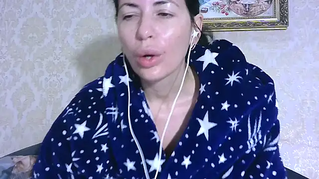 StunnigArt online show from 10/21/25, 01:38