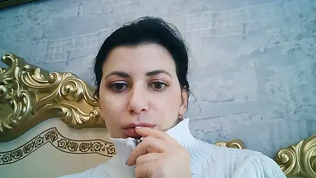 Snapshot of StunnigArt chatting on 03/18/25, 10:28 StunnigArt online show from 03/18/25, 10:28