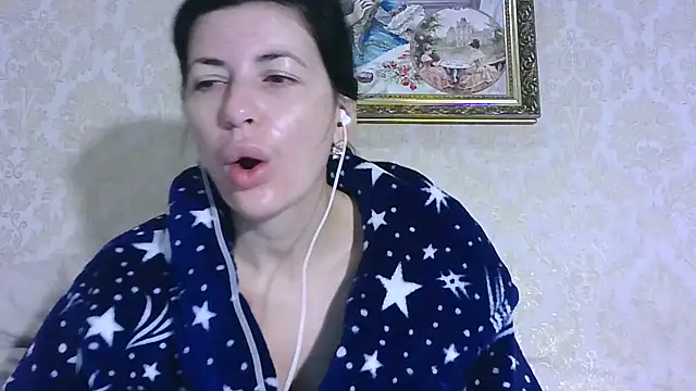 StunnigArt online show from 10/28/25, 02:23