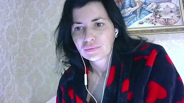 Snapshot of StunnigArt chatting on 04/23/26, 01:23 StunnigArt online show from 04/23/26, 01:23