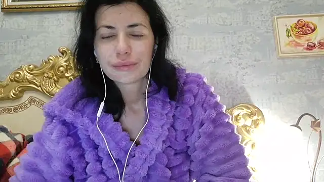 Snapshot of StunnigArt chatting on 04/10/26, 01:01 StunnigArt online show from 04/10/26, 01:01